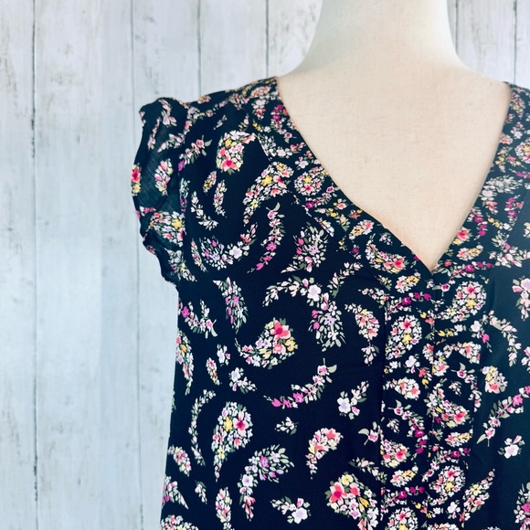Old Navy | Black Floral Ruffle Sleeve V-Neck Blouse M - Picture 9 of 13